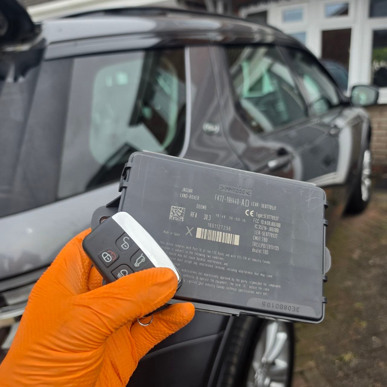 Land Rover Discovery 2016 All Keys Lost AutoVault Staffordshire