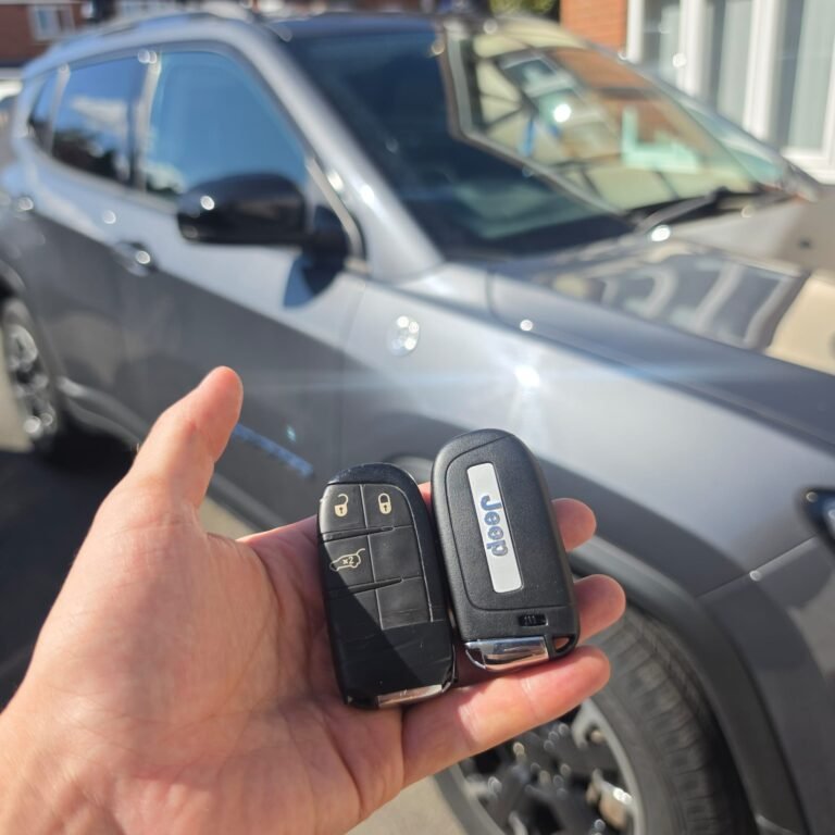 Genuine Jeep key supplied and programmed in Uttoxeter by AutoVault